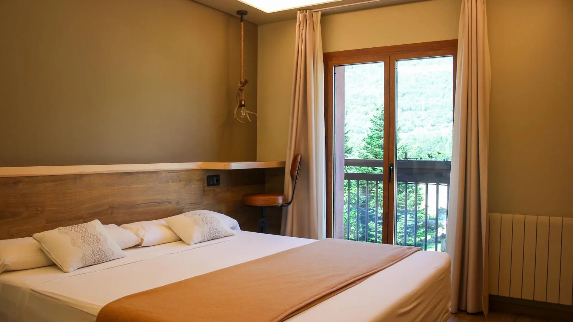 Hotel Vall D'Aneu Esterri D'Aneu